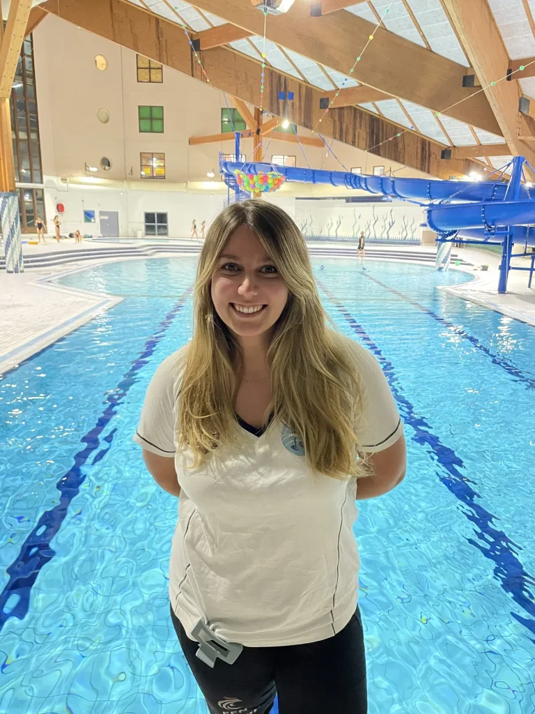 Meg Yelo - Le Cercle des Nageurs de Villard de Lans